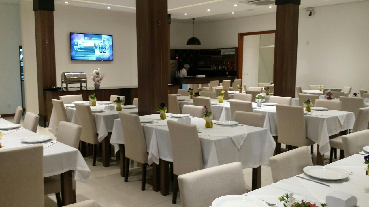 Executivos Hotel Круз Алта Екстериор снимка