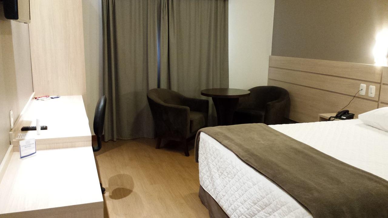 Executivos Hotel Круз Алта Екстериор снимка